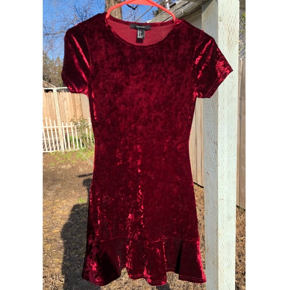 burgundy velvet dress forever 21 Forever 21 Womens Small NWT Burgundy Velvet Skater Dress Short Sleeve